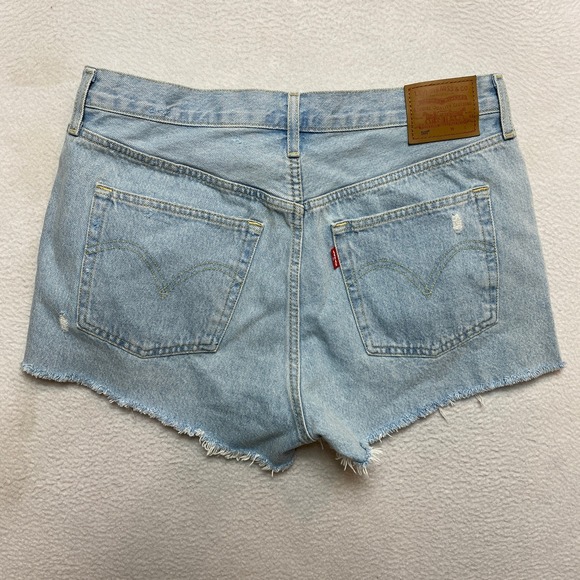 Levi's 501 Denim Shorts Womens 27 Blue Cut Off Light Washed Distressed Frayed - Picture 7 of 8
